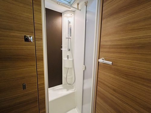 Adria CORAL S 670SL PLUS , Automaat, Enkele bedden, Origineel Nederlands, 1e eigenaar foto: 15