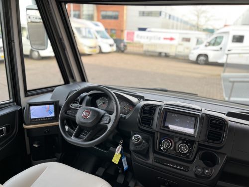 Pilote G 690 GJ Wohnmobil, Vollintegriert  Foto: 12