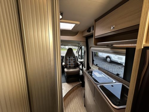 P&ouml;ssl Roadcruiser 640 Enkele-bedden/2017/Euro-6  foto: 8
