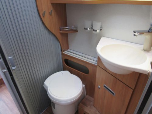 Hymer 598 Exsis-T Semi-integrated French bed new model 2016 photo: 10