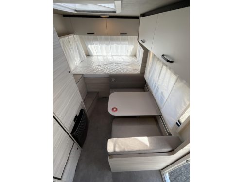 Dethleffs C'Joy Active 420 QSH COMPACT-XL REFRIGERATOR photo: 6