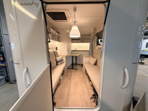 Hobby Beachy 360 Year of manufacture23 With awning photo: 8