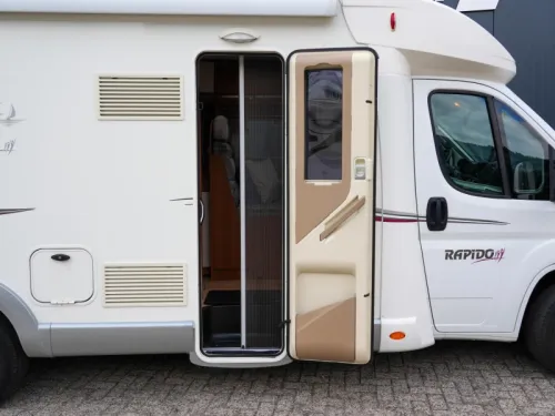 Rapido 666 F Single beds -1st owner photo: 5
