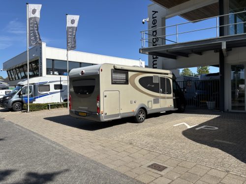 B&uuml;rstner Nexxo Moonlight 728 SINGLE BEDS ROOF AIRCO photo: 21