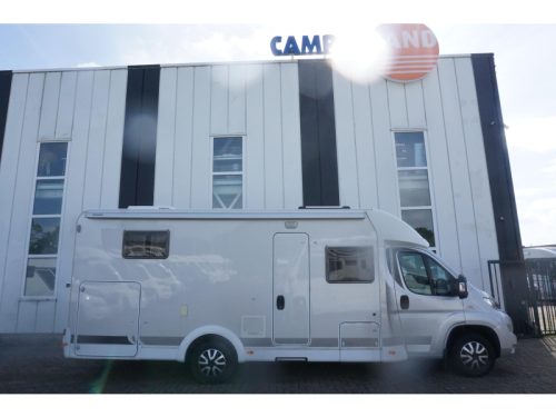 Carado T 67 ROOF AC/CAMERA/BIKE RACK photo: 2