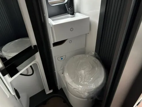 Knaus Boxlife 600ME Platinum Selection mit Hubdach  Foto: 8