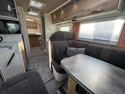 Frankia Platin 8400 QD Mercedes Automatic 190HP photo: 5