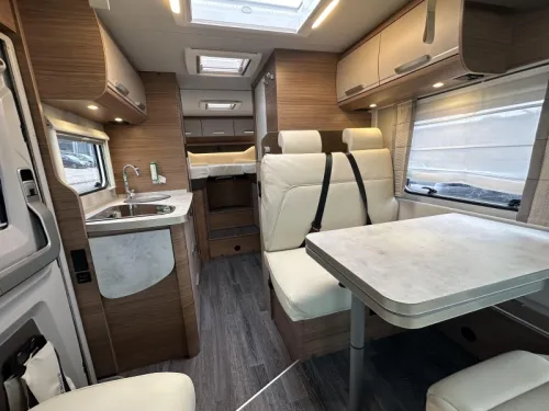 Knaus L!ve I 650 MEG Truma E&G, St&uuml;hle Leder Foto: 6