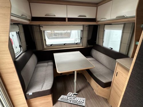 Knaus Sudwind 60 Years 460 EU ENKEL BED VLOERVERWARMING  foto: 2