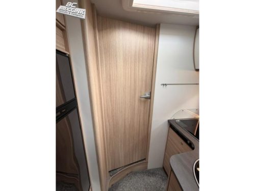 Sunlight T 68 Adventure Edition SINGLE BEDS photo: 11