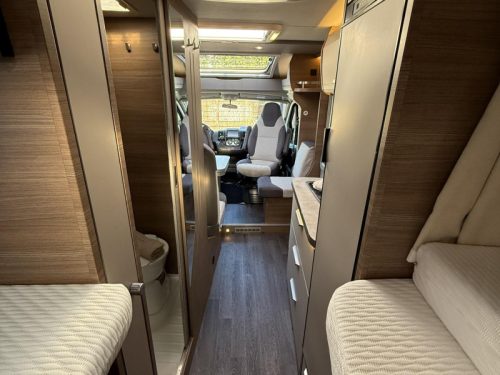Knaus Van TI 650 MEG Automatic 9G! Towing hitch! photo: 19