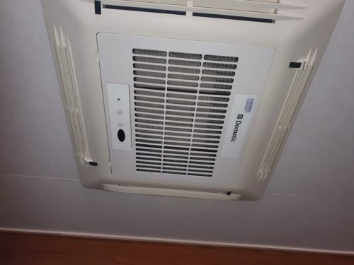 Fiat Ducato B&uuml;rstner Aviano i 650, 2 paneles solares Control de crucero Aire acondicionado de techo foto: 13