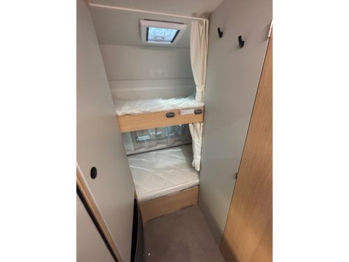 LMC Style 490 K Modell 2027 Etagenbett Foto: 18