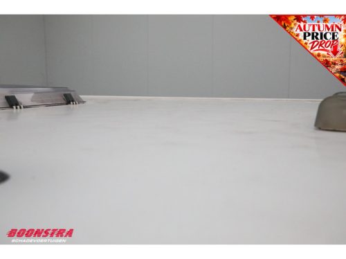 Knaus Sport 450 FU Middenkeuken Rondzit foto: 5