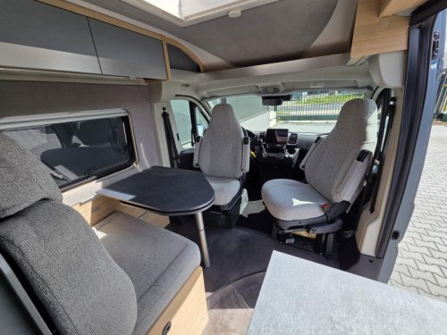 P&ouml;ssl Trenta 640 Autom&aacute;tico - Cama longitudinal foto: 13