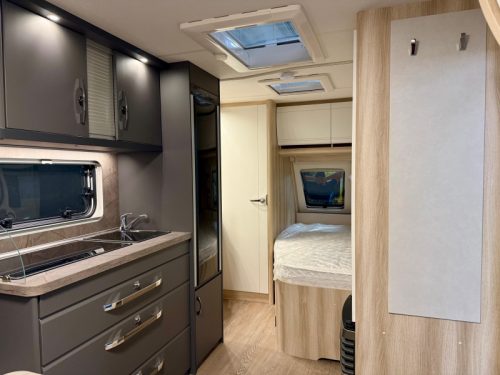 Hobby De Luxe 460 UFE Foto: 5