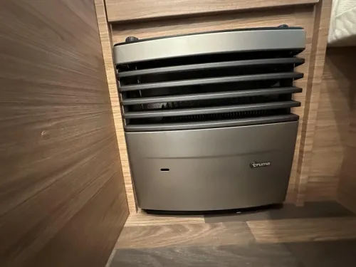 Weinsberg CaraOne Edition HOT 390 QD voortent | ex-verhuur  foto: 23