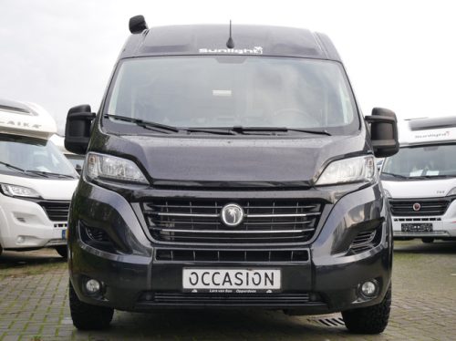 Sunlight Cliff 600 XV, Camper van de 6 metros, Cama transversal foto: 1