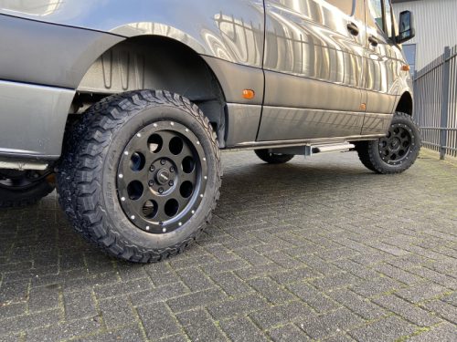 Frankia Yucon 6.0 GD 4x4 single beds offroad  photo: 6