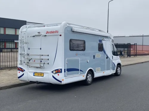 Dethleffs Advantage 6611 T single beds FULL Air conditioning photo: 1