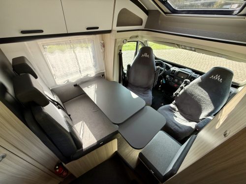 SUN LIVING S-SERIES S 65 SL photo: 4