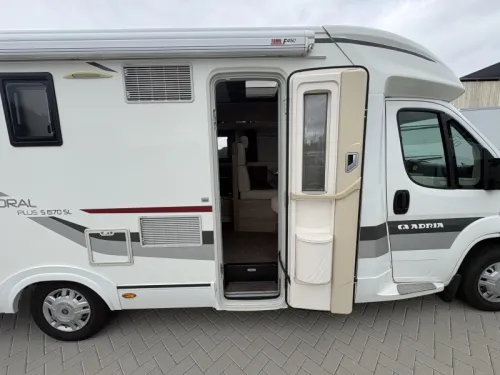 Adria Coral Plus S 670 SL Fahrgestelltr&auml;ger / Bearlock Foto: 5