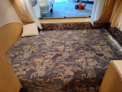 Beyerland Quartz 400 DV Querbett Sitzgruppe Rangierhilfe Foto: 6