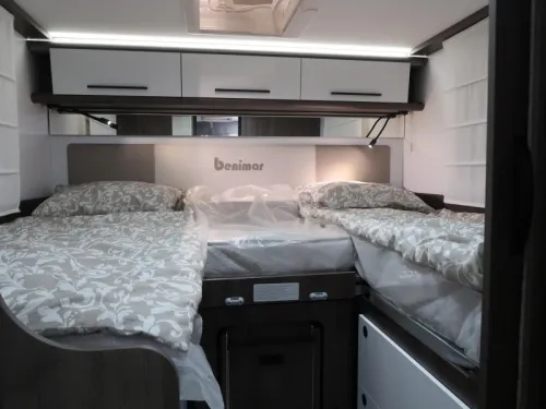 Benimar Cocoon 468 FACE TO FACE foto: 2