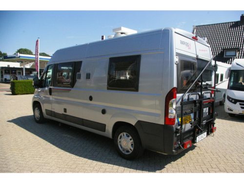Rapido V56 French bed, 2x Swivel seats photo: 4