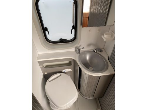 Adria Twin 640 SLX L&auml;ngsbetten wie neu Foto: 17