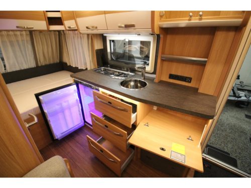 Knaus Sudwind Silver Selection 420 QD Rangierhilfe Thule 6300 Vorzelt Foto: 13