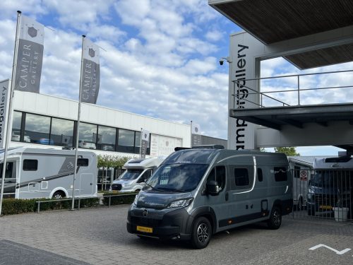 P&ouml;ssl Roadcruiser SINGLE BEDS 8-SPEED AUTOMATIC TOW HITCH photo: 3