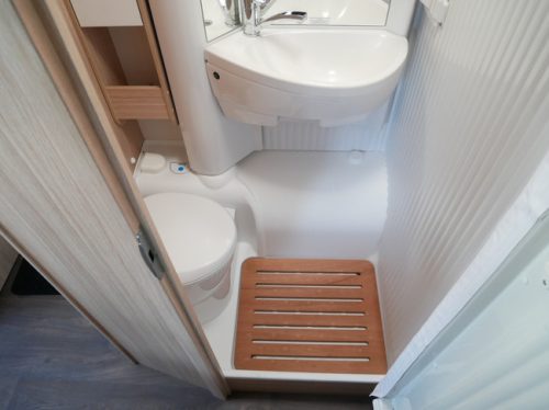 Sunlight T67, 9-speed automatic, Single beds, XXL Garage photo: 14