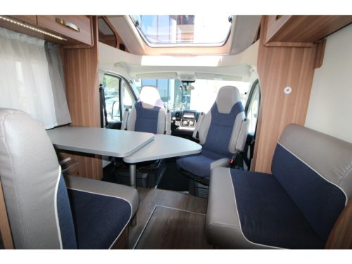 Weinsberg CaraLoft Queensbed + Hefbed photo: 26