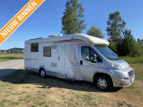 Challenger Mageo 118 large double bed