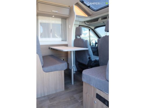 Carado T447 Edition 26 165hp Automatic | Single beds | Awning | Pop-up bed | Separate shower | Bike rack | 12'' Ford multimedia system photo: 6