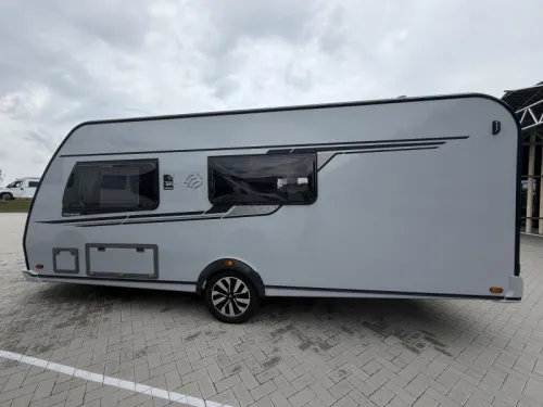 Knaus Sudwind Black Selection 540 FDK Etagenbett / Franz&ouml;sisches Bett Foto: 4