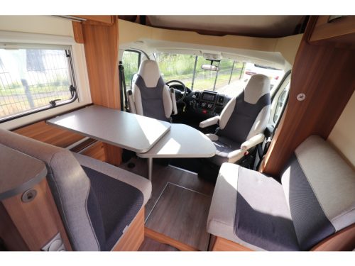 Weinsberg CaraLoft 700 MEH Camas individuales foto: 12
