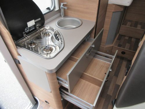 Weinsberg CaraCompact 600 MEG Pepper Edition 165pk  foto: 8