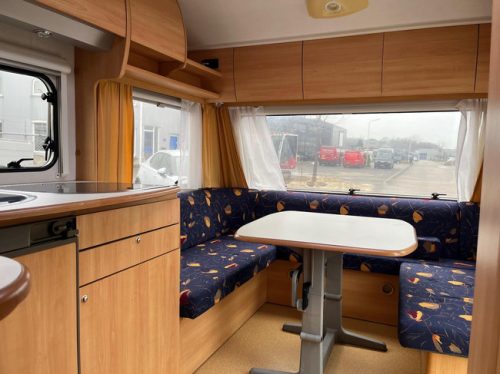 HOME-CAR Racer 45 Spirit | French bed | Dinette | Front bicycle rack | Heater | Refrigerator | Toilet and sink photo: 7