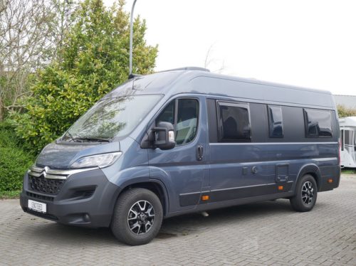 Roadcar (P&ouml;ssl) R640, 6.40 Meter Buscamper, Single Beds photo: 2