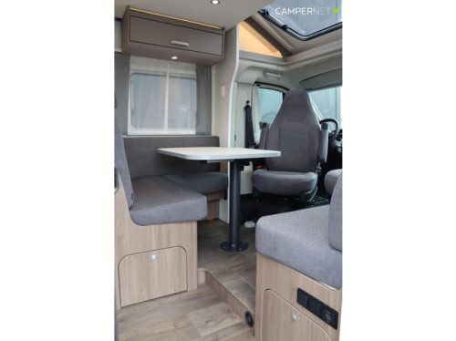 Carado T447 140hp Automatic | Pro+ Package | Pop-up bed | Single beds | Separate shower | Awning | New from stock available | photo: 7