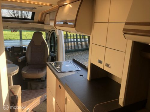 Carthago Malibu 640 Charming GT-Sky-View 160-PK Euro6 Buscamper with Single beds Top-Condition! photo: 16