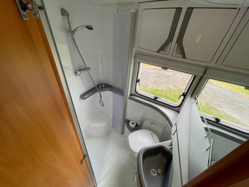 KNAUS R43 Foto: 11