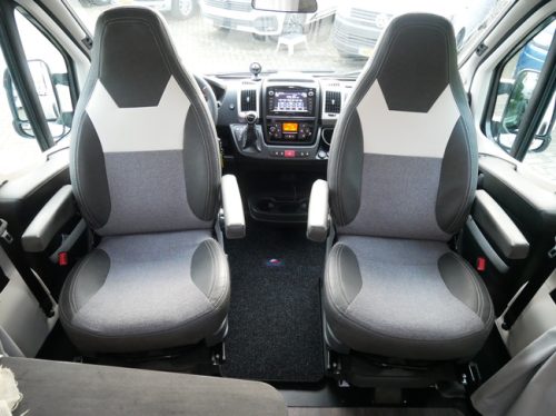 Sunlight V66, Single Beds, 9-Speed Automatic, XL Garage!! photo: 5