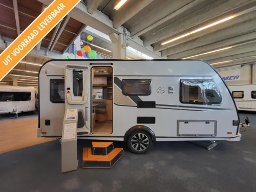 Knaus Sudwind Black Selection 460 EU de f&aacute;brica muy completo foto: 0