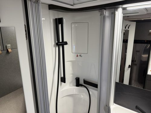 Hymer ML-T 580 Crosstrail 4x4 &Agrave; venir photo : 11