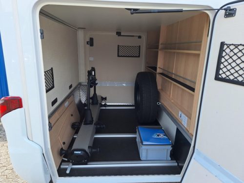 Hymer B-MC T 680 + LEVEL SYST&Egrave;ME+VELOSLIDE photo: 6