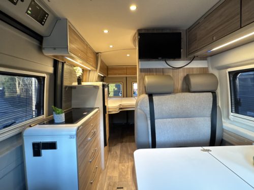 Hymer Yellowstone 640 pop-top roof 160 hp *4 PERSONS* Euro6 Fiat Ducato **Single beds/Pop-top roof with 2 berths/4 seats/Lithium/Sun photo: 13