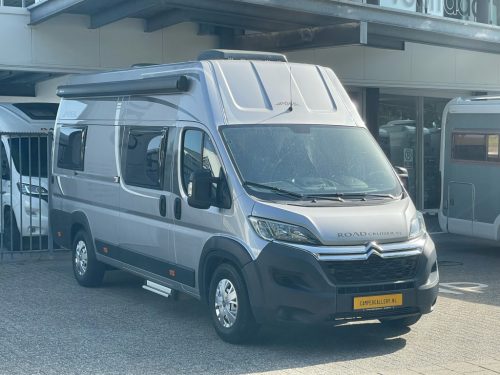 P&ouml;ssl ROADCRUISER XL SINGLE BEDS RAISED TOW HITCH photo: 14
